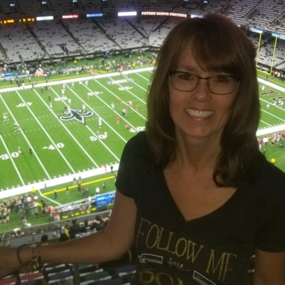 Meet your Posher, Robin - Picture 2 of 2